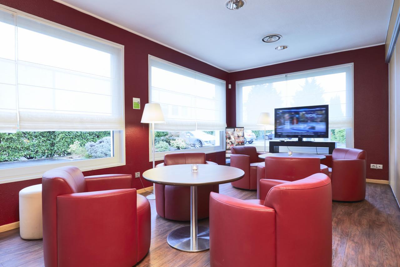 Campanile Montesson - Le Vesinet Hotel Luaran gambar