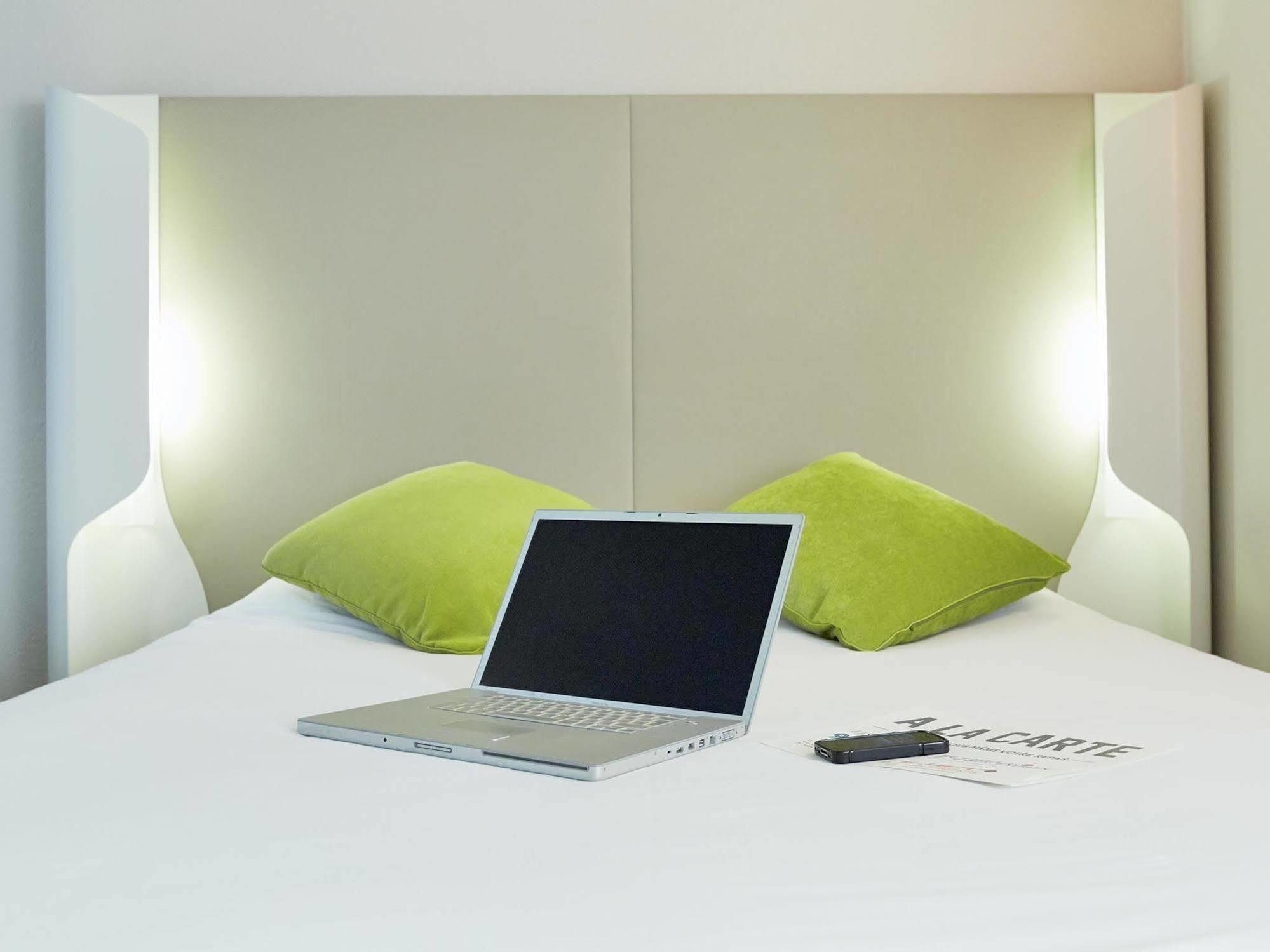 Campanile Montesson - Le Vesinet Hotel Luaran gambar